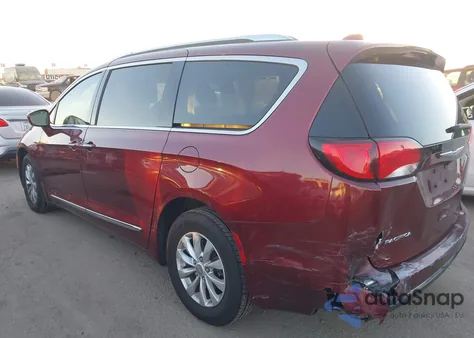 2019 Chrysler Pacifica Touring L z USA, uszkodzony, nr VIN 2C4RC1BG0KR527415